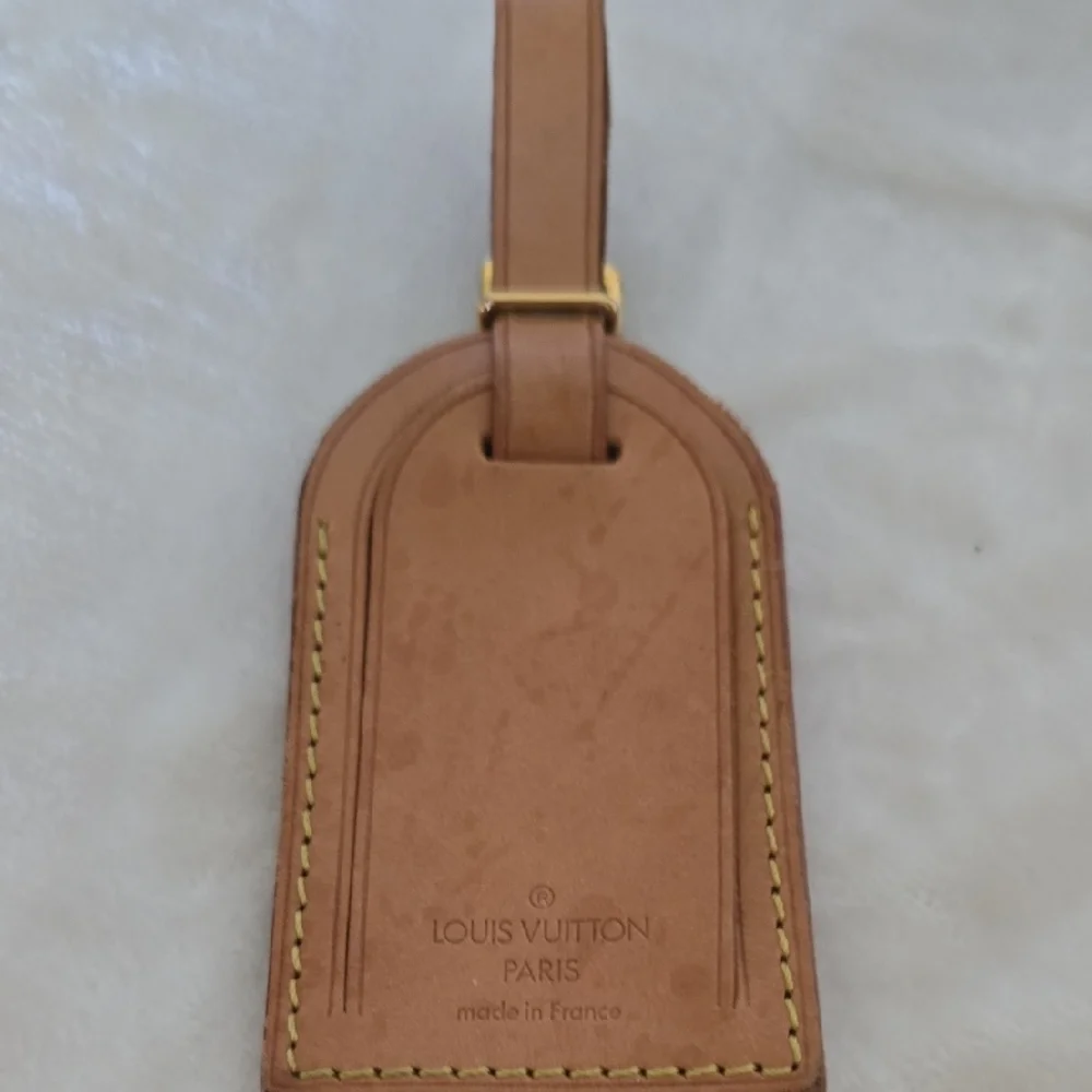 Louis Vuitton Brown Leather Luggage Tag